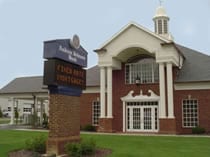Exterior view of Andrew Johnson Bank’s Jonesborough Office, showcasing its welcoming and professional atmosphere.